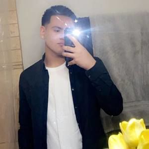 Meet your Posher, Rene